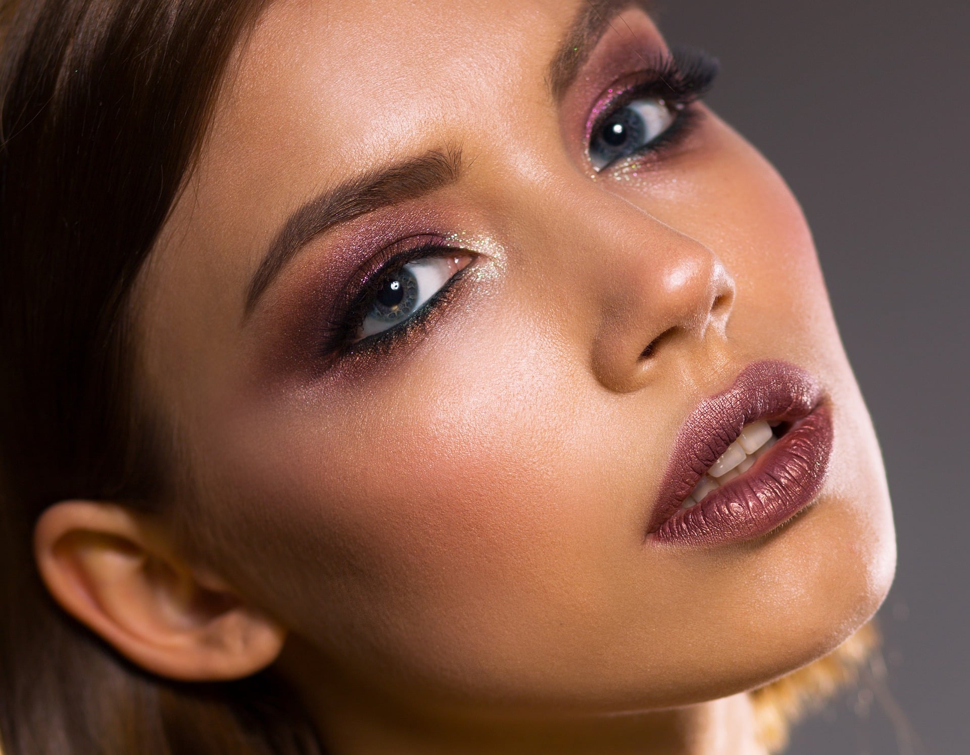 Acide hyaluronique et botox : quelles sont les différences ?