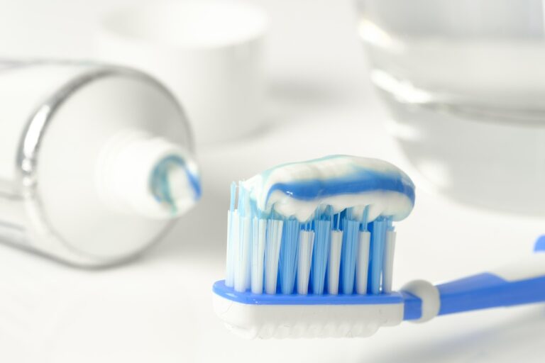 Comment prévenir les problèmes de santé dentaire avec une bonne hygiène bucco-dentaire ?